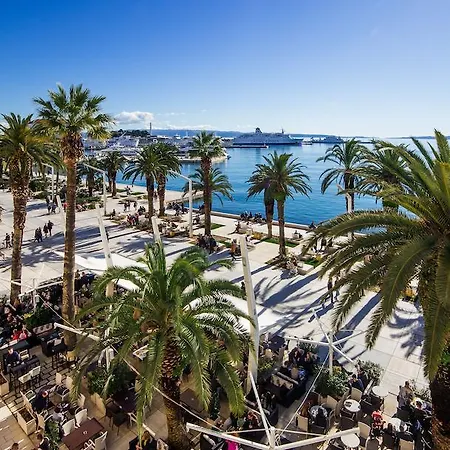 Luxury Riva With A Magnificient View Apartment Split