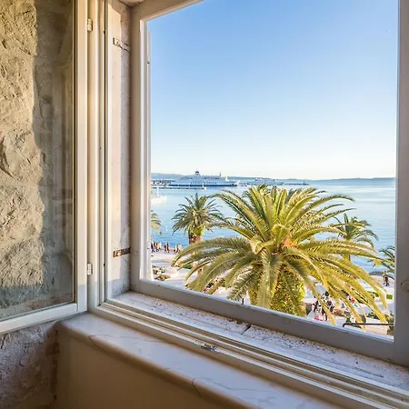 アパート Luxury Riva With A Magnificient View スプリト